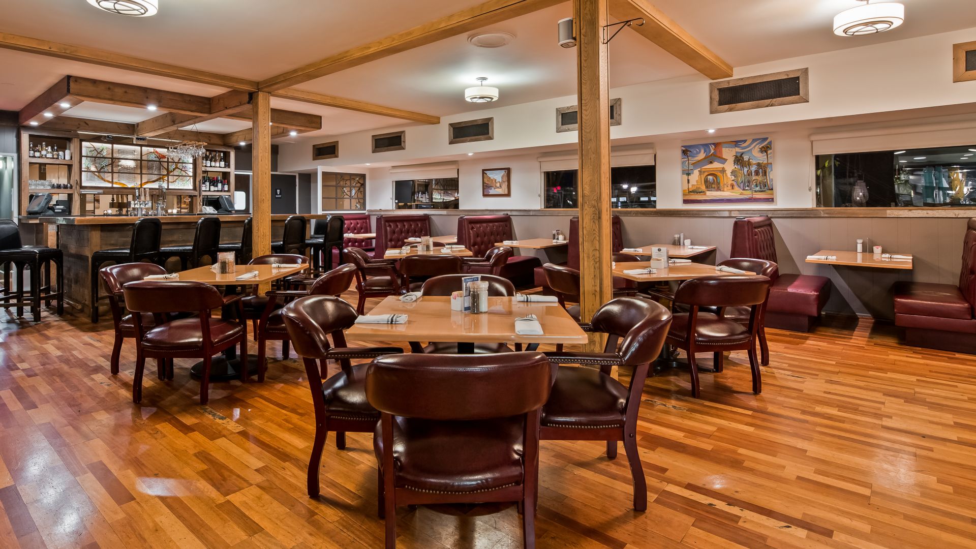 Best Western Plus Santa Barbara indoor dining area