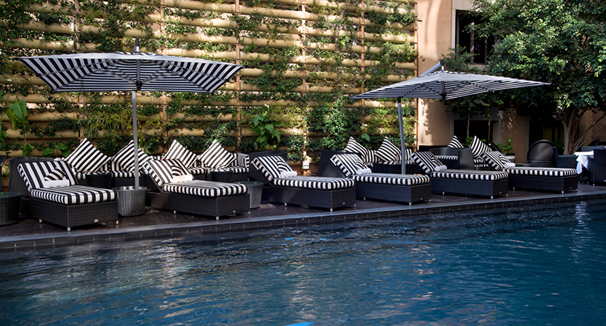DaVinci Hotel & Suites outdoor pool