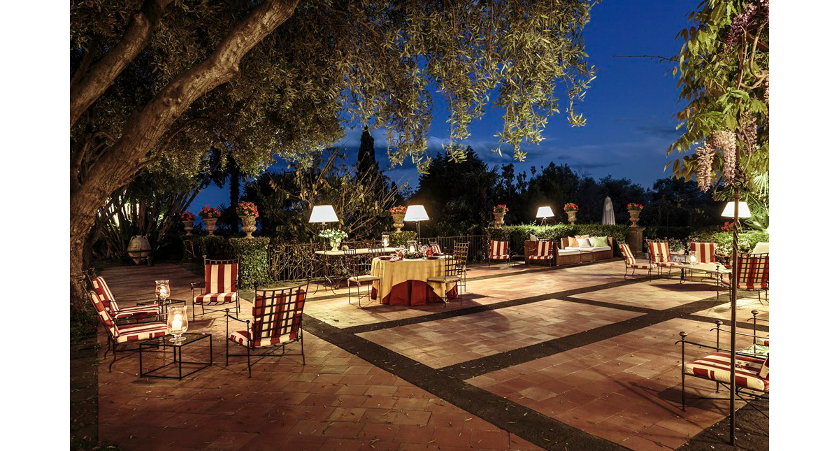 Don Arcangelo all’Olmo outdoor patio in the evening