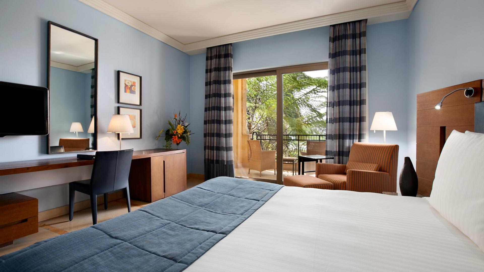 Kempinski Hotel Ishtar Dead Sea standard guest room