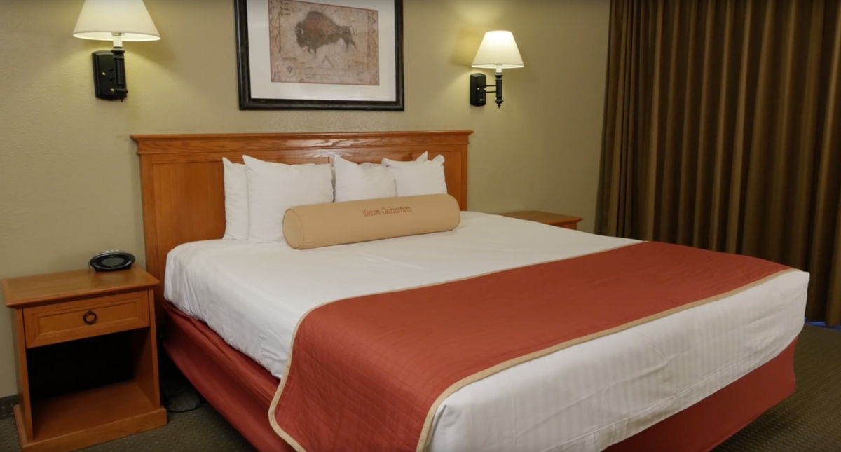 Lake Powell Resort standard guest room