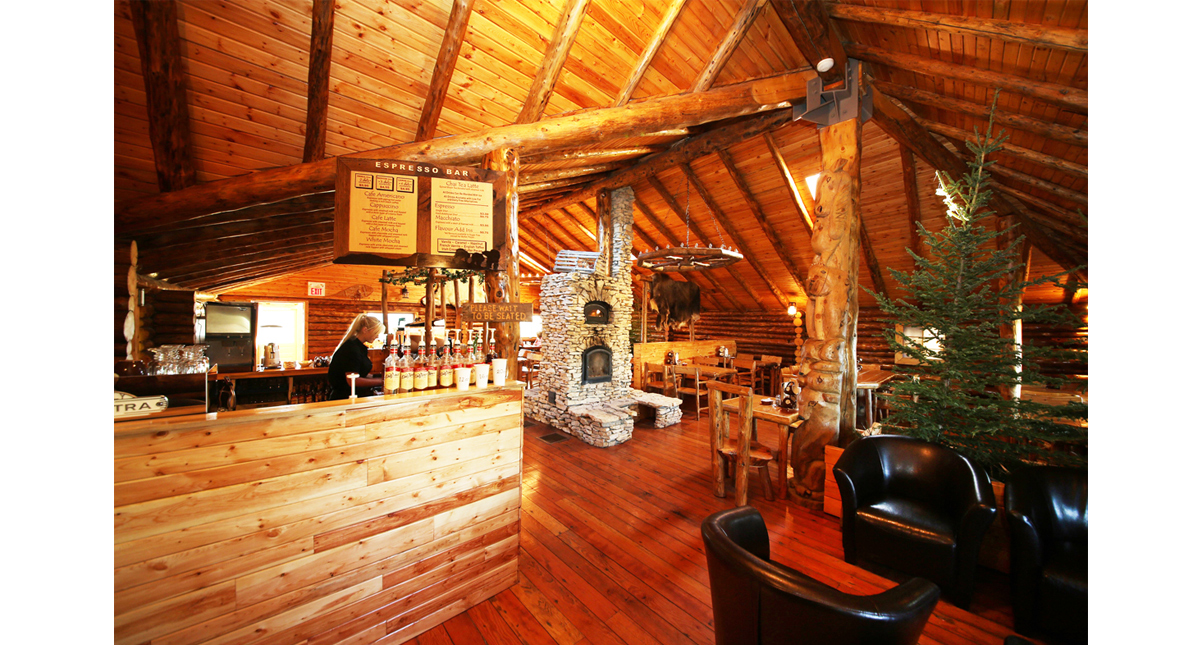 Lazy Bear Lodge café