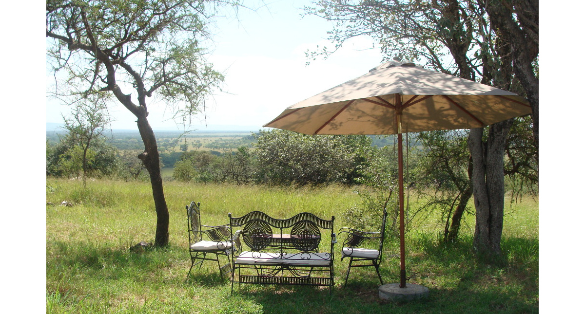 Mbalageti Serengeti Tented Chalets grounds