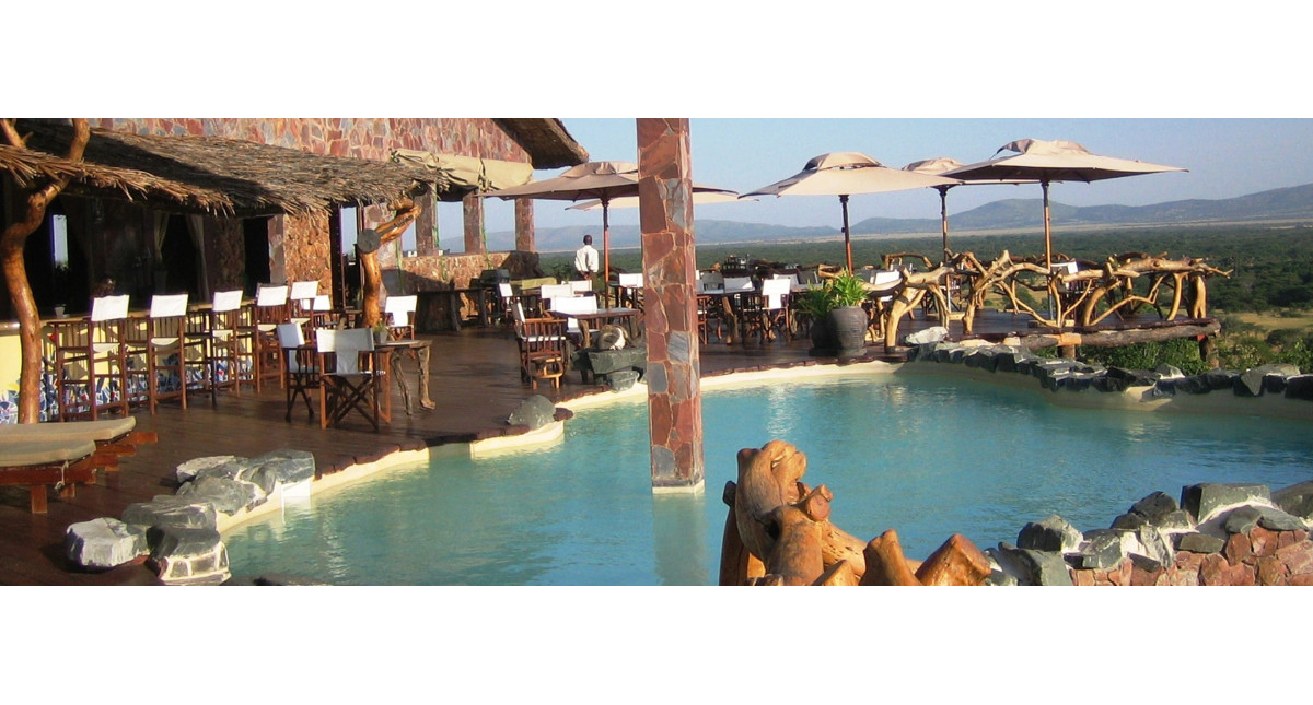 Mbalageti Serengeti Tented Chalets outdoor pool and patio