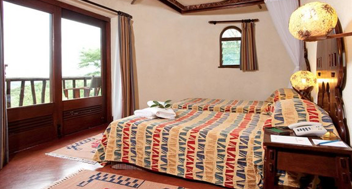 Serengeti Serena Safari Lodge guest room