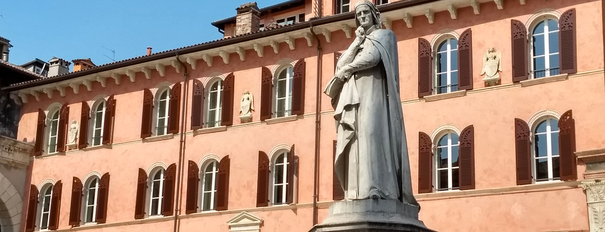 Statue of Dante in Piazza delle Erbe in Verona