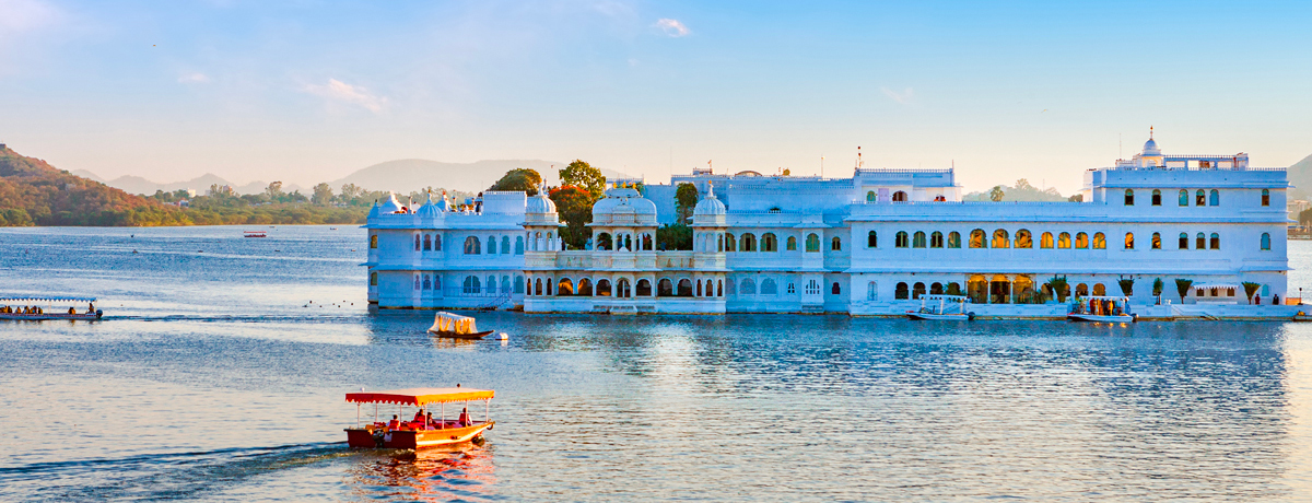 Taj Lake Palace on Lake Pichola in Udaipur