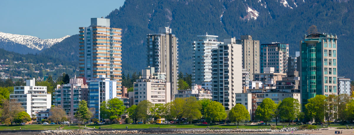 Vancouver skyline and mountains from the water