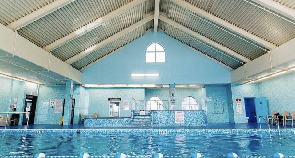 Fort Garry Hotel & Spa large indoor pool