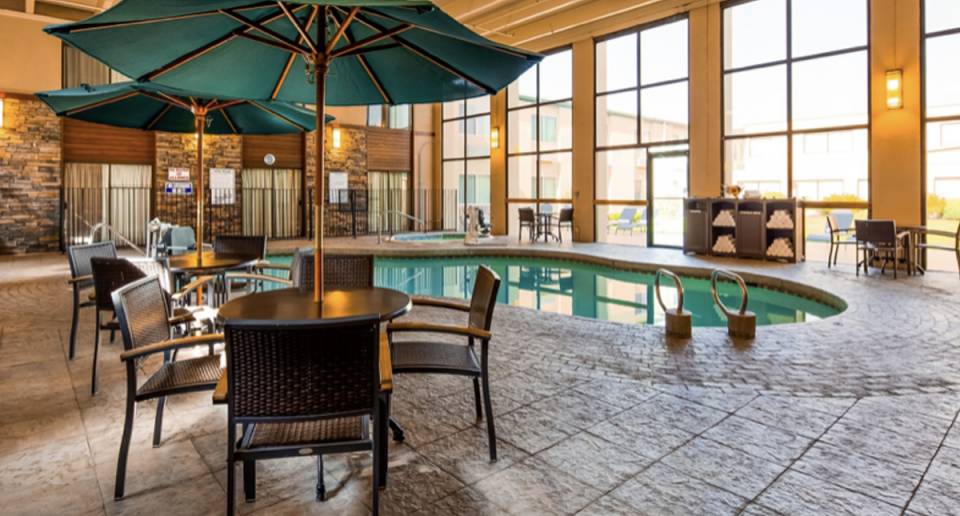 GranTree Inn indoor pool