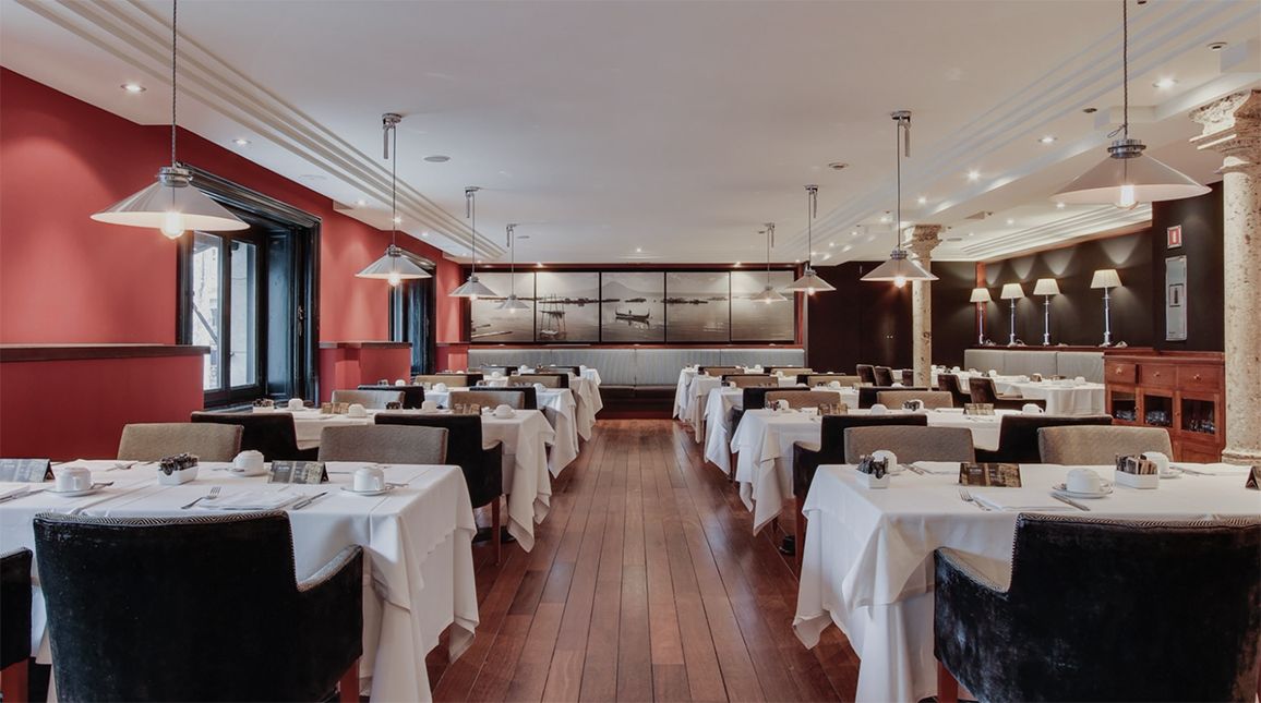 Hotel 1898 dining area