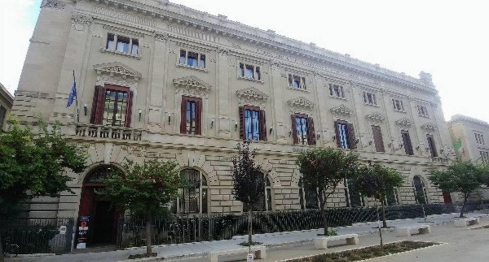 Grand Hotel Piazza Borsa exterior