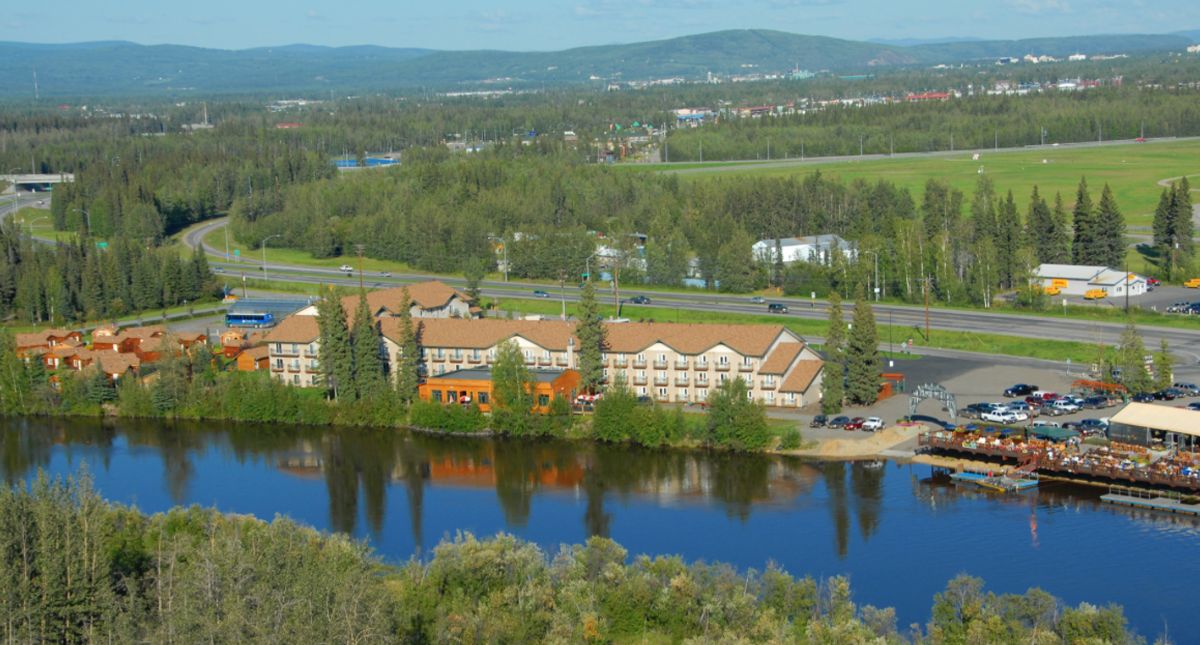 Pike's Waterfront Lodge exterior aerial view