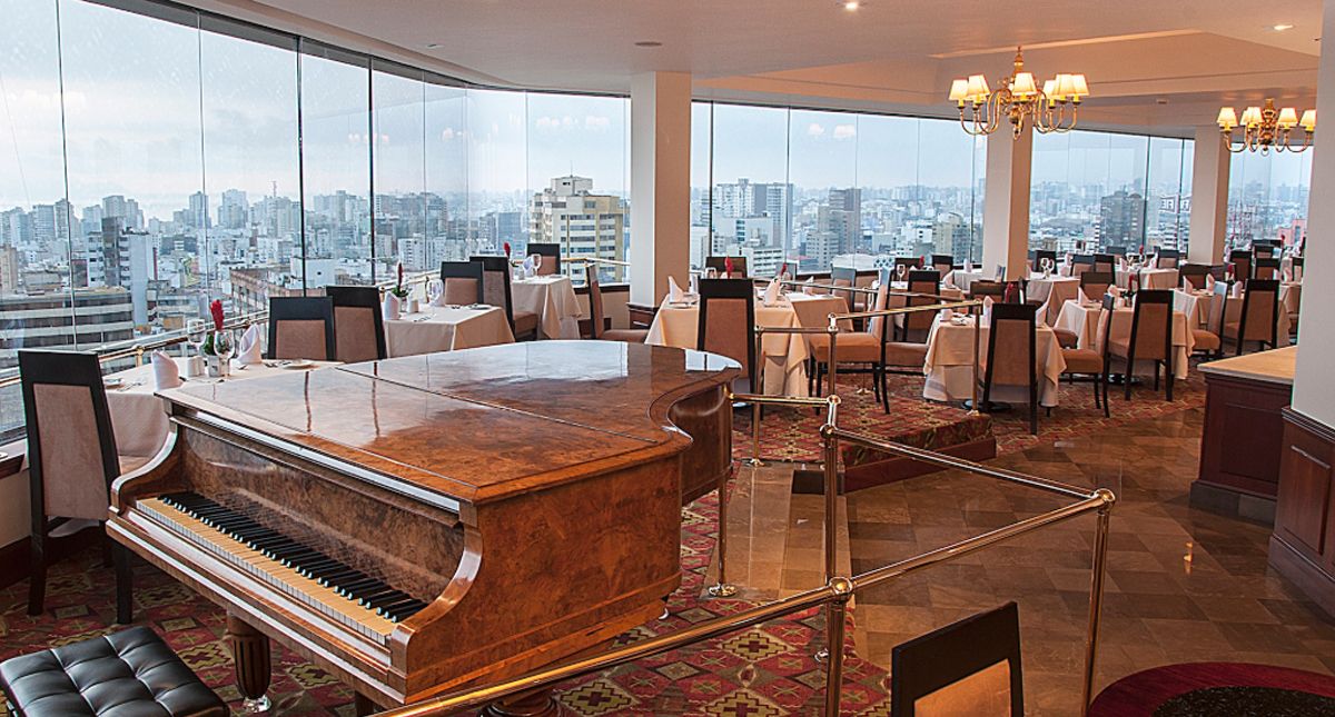 Hotel Estelar Miraflores dining area