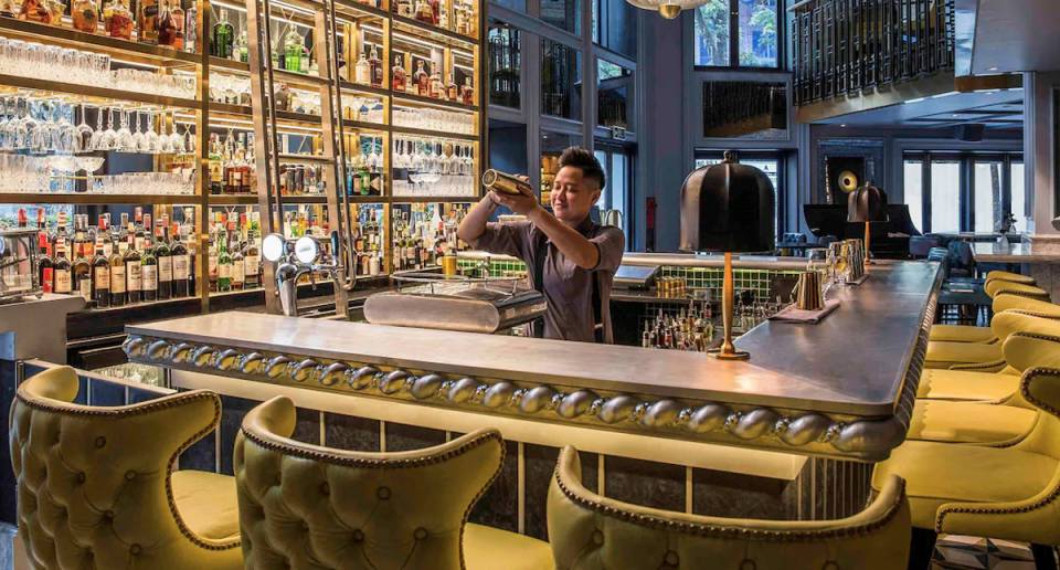 Sofitel Legend Metropole Hanoi bar